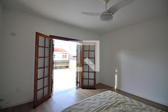 Quarto 1 de casa para alugar com 2 quartos, 159m² em Vila Iris, São Bernardo do Campo