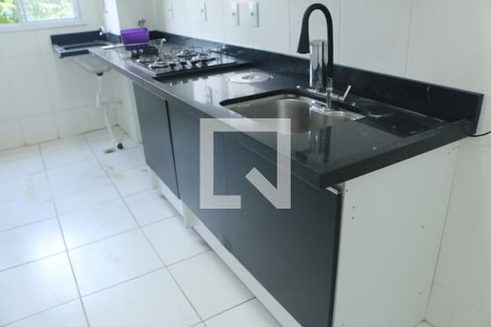 Cozinha de apartamento para alugar com 2 quartos, 48m² em Jardim Tropical, Nova Iguaçu