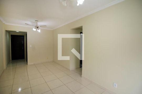 Sala de apartamento à venda com 3 quartos, 93m² em Brás de Pina, Rio de Janeiro