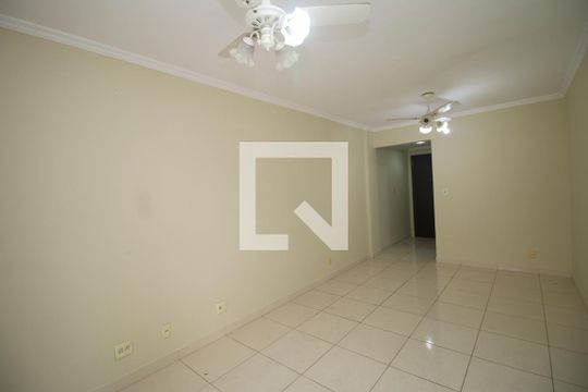 Sala de apartamento à venda com 3 quartos, 93m² em Brás de Pina, Rio de Janeiro