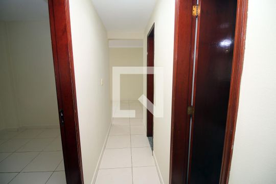  Corredor de apartamento à venda com 3 quartos, 93m² em Brás de Pina, Rio de Janeiro