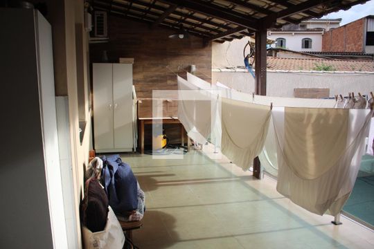 Área Externa de casa à venda com 3 quartos, 315m² em Novo Riacho, Contagem