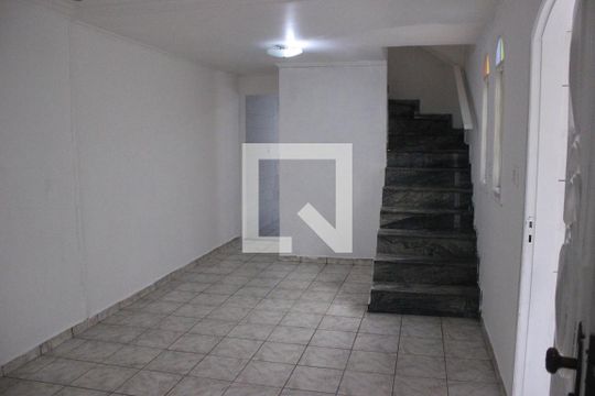 Sala de casa à venda com 3 quartos, 163m² em Gopouva, Guarulhos
