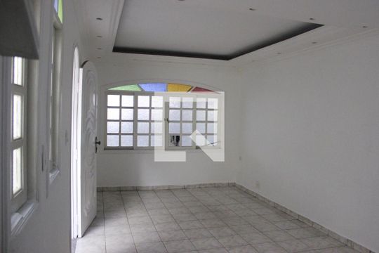 Casa à venda com 3 quartos, 163m² em Gopouva, Guarulhos
