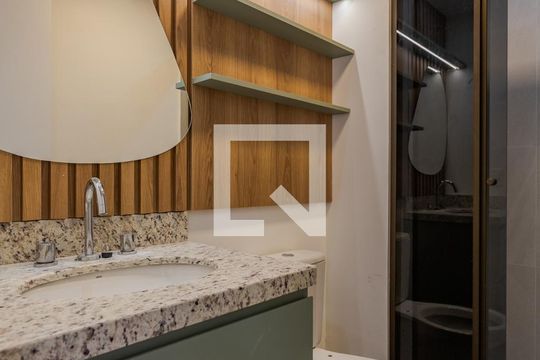 Banheiro da Suíte  de apartamento à venda com 2 quartos, 56m² em Cristo Redentor, Porto Alegre