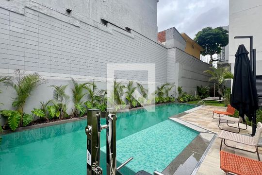 Área comum - Piscina de kitnet/studio para alugar com 1 quarto, 24m² em Pinheiros, São Paulo