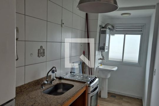 Cozinha e Área de Serviço de apartamento à venda com 2 quartos, 67m² em São Geraldo, Porto Alegre