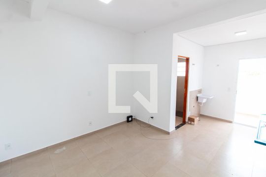 Casa para alugar com 1 quarto, 23m² em Jardim Santa Genebra, Campinas