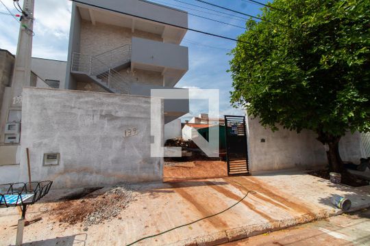 Fachada de casa para alugar com 1 quarto, 23m² em Jardim Santa Genebra, Campinas