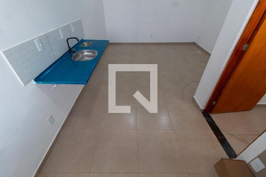 Cozinha de casa para alugar com 1 quarto, 23m² em Jardim Santa Genebra, Campinas