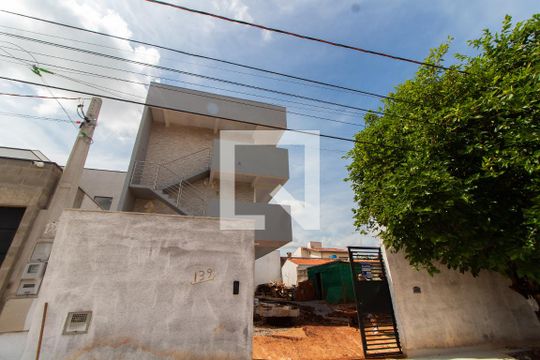 Fachada de casa para alugar com 1 quarto, 23m² em Jardim Santa Genebra, Campinas