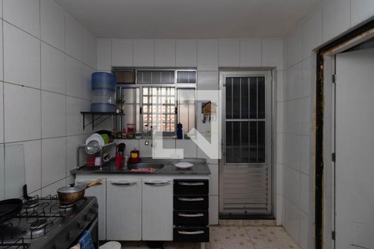 Cozinha de casa para alugar com 3 quartos, 260m² em Vila Mazzei, São Paulo