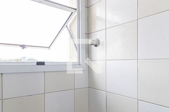 Banheiro de apartamento à venda com 2 quartos, 50m² em Penha de França, São Paulo
