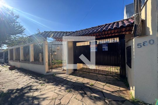 Fachada de casa à venda com 4 quartos, 262m² em Scharlau, São Leopoldo