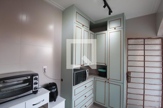 Cozinha de casa à venda com 4 quartos, 380m² em Santa Amelia, Belo Horizonte