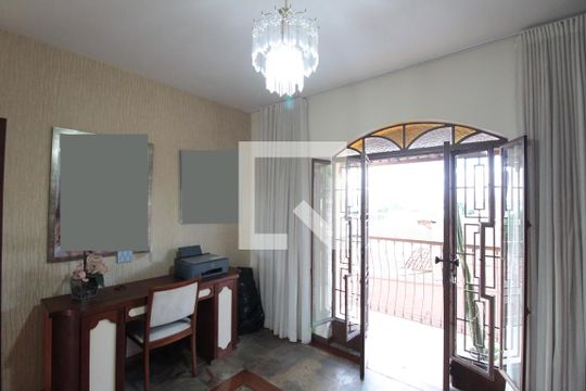 Hall dos Quartos de casa à venda com 4 quartos, 380m² em Santa Amelia, Belo Horizonte