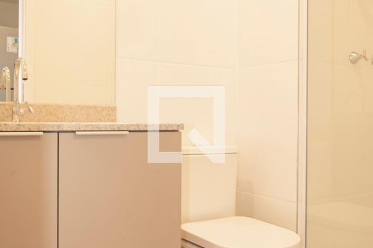 Banheiro de kitnet/studio à venda com 1 quarto, 26m² em Vila Clementino, São Paulo