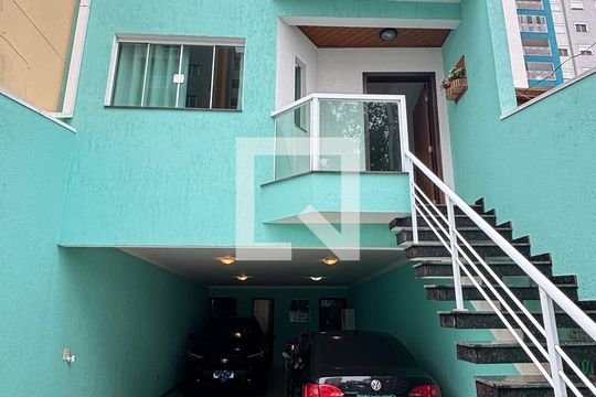 Garagem de casa à venda com 3 quartos, 246m² em Parque das Nações, Santo André