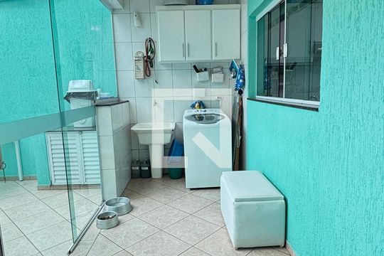Área de Serviço de casa à venda com 3 quartos, 246m² em Parque das Nações, Santo André