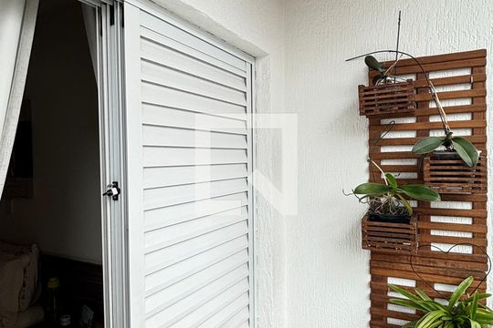 Varanda da Suíte 1 de casa à venda com 3 quartos, 246m² em Parque das Nações, Santo André