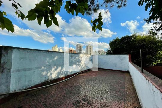 Área externa de casa à venda com 4 quartos, 565m² em Lapa, São Paulo