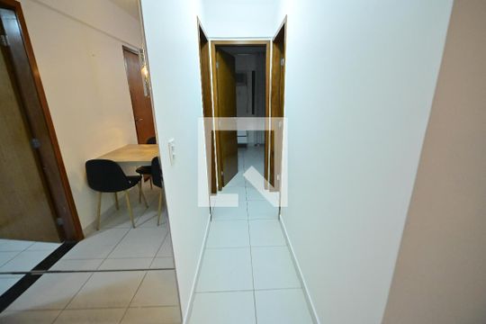 Corredor de apartamento à venda com 2 quartos, 66m² em Alto da Glória, Goiânia