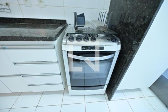 Cozinha de apartamento à venda com 2 quartos, 66m² em Alto da Glória, Goiânia