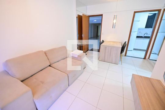 Sala de apartamento à venda com 2 quartos, 66m² em Alto da Glória, Goiânia
