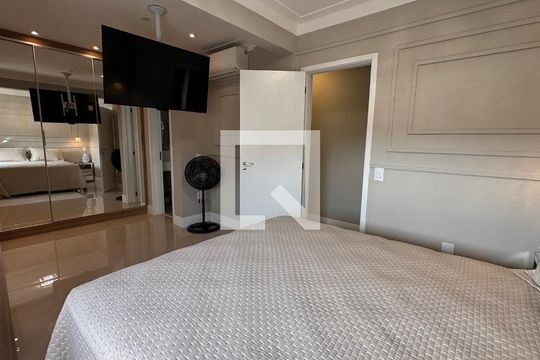 Suíte 1 de apartamento à venda com 2 quartos, 110m² em Swiss Park, Campinas
