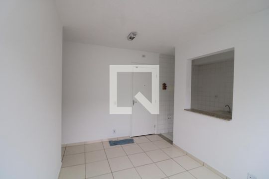 Sala de apartamento para alugar com 2 quartos, 45m² em Cidade São Mateus, São Paulo