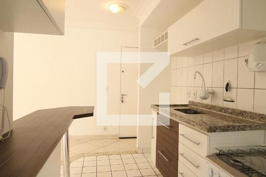 Cozinha de apartamento à venda com 2 quartos, 68m² em Jardim Alice, Indaiatuba