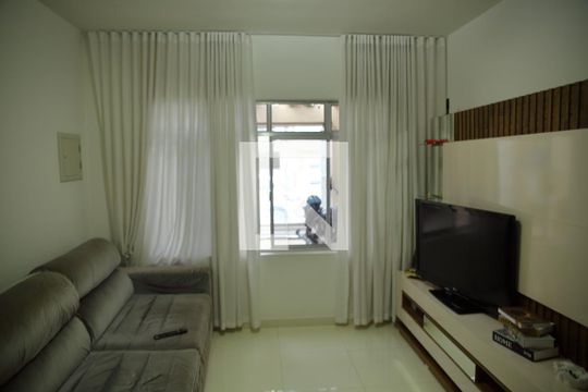 Sala de casa à venda com 3 quartos, 172m² em Baeta Neves, São Bernardo do Campo