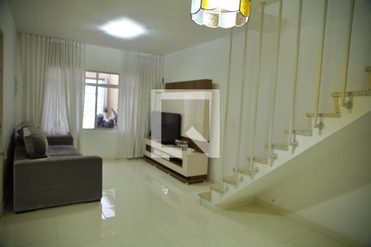 Casa à venda com 3 quartos, 172m² em Baeta Neves, São Bernardo do Campo