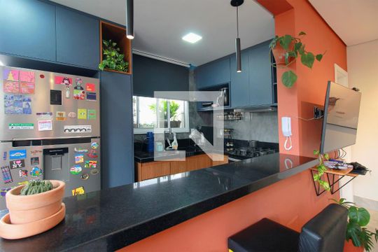 Cozinha de apartamento para alugar com 2 quartos, 110m² em Sagrada Família, Belo Horizonte