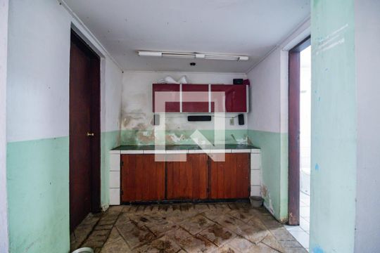 Garagem de casa à venda com 4 quartos, 236m² em Jardim Alvorada (zona Oeste), São Paulo