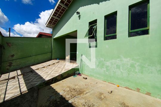 Quintal - Garagem de casa à venda com 4 quartos, 150m² em Jardim Samambaia, Campinas