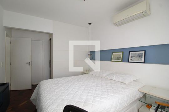 Suíte de apartamento para alugar com 2 quartos, 92m² em Chácara Santo Antônio (zona Sul, São Paulo