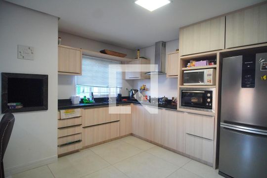 Cozinha de casa à venda com 3 quartos, 300m² em Ideal, Novo Hamburgo