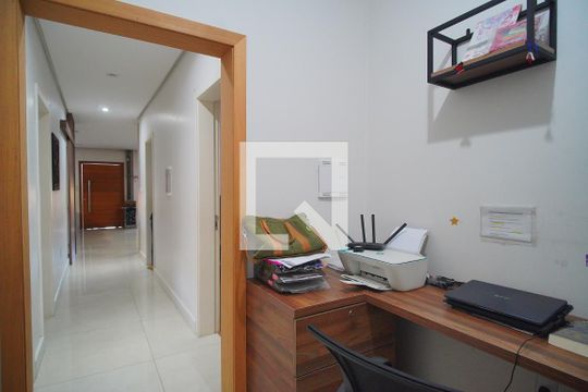 Escritório de casa à venda com 3 quartos, 300m² em Ideal, Novo Hamburgo