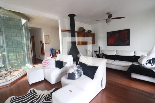 Sala de casa à venda com 4 quartos, 650m² em Ideal, Novo Hamburgo