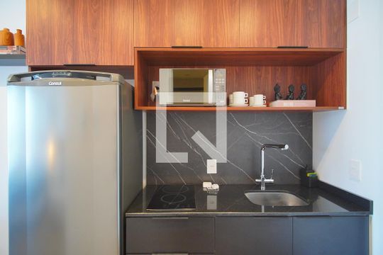 Cozinha de apartamento à venda com 1 quarto, 32m² em Rio Branco, Porto Alegre