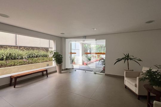 Hall de entrada de apartamento à venda com 3 quartos, 120m² em Pinheiros, São Paulo