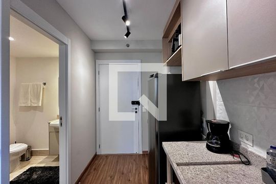 Cozinha de kitnet/studio à venda com 0 quarto, 25m² em Santo Amaro, São Paulo