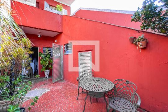 Casa para alugar com 3 quartos, 200m² em Jardim da Gloria, São Paulo