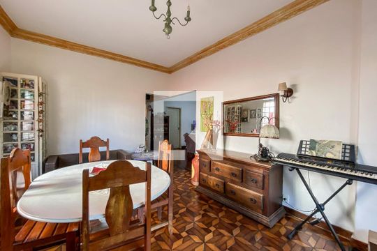 Casa para alugar com 3 quartos, 200m² em Jardim da Gloria, São Paulo