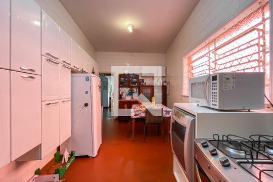 Casa para alugar com 3 quartos, 200m² em Jardim da Gloria, São Paulo