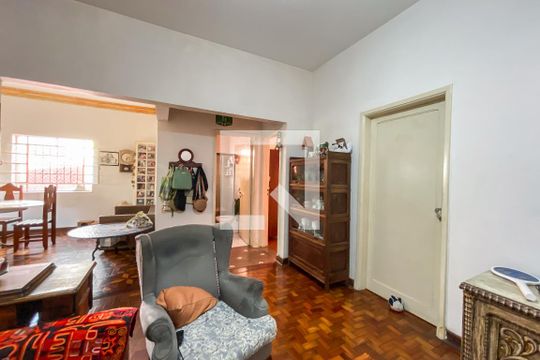 Casa para alugar com 3 quartos, 200m² em Jardim da Gloria, São Paulo