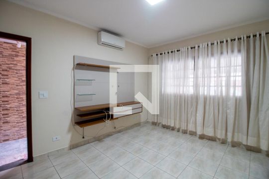 Casa para alugar com 3 quartos, 125m² em Jardim Sarah, São Paulo