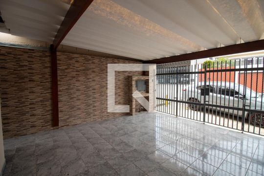 Garagem de casa para alugar com 3 quartos, 125m² em Jardim Sarah, São Paulo