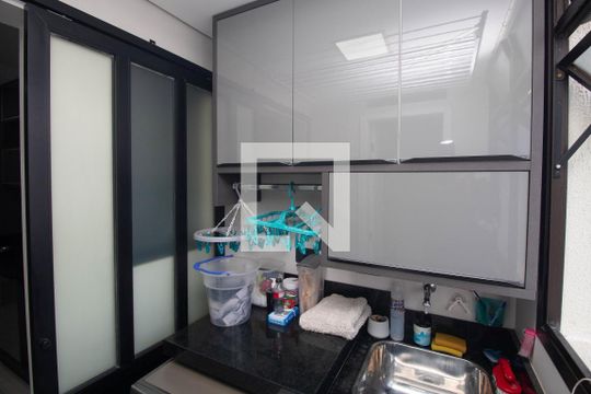 Área de Serviço de apartamento para alugar com 2 quartos, 62m² em Vila Gustavo, São Paulo